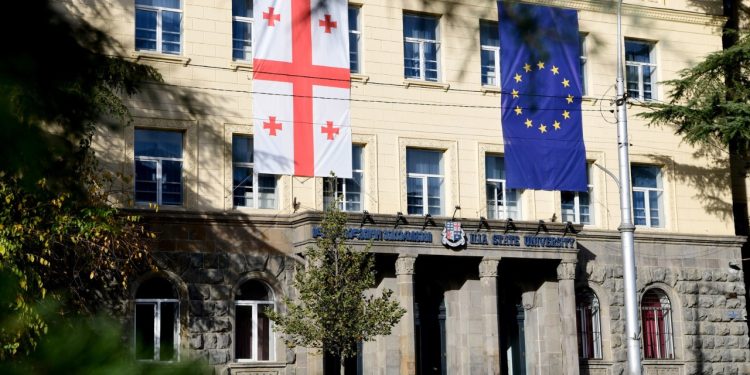 Students protest re-introduction of “Russian Law,” refuse to attend lectures