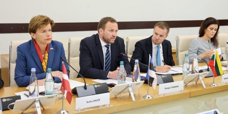 FMs of Latvia, Estonia, Iceland and Lithuania joined May 15 protesters against “Russian Law”