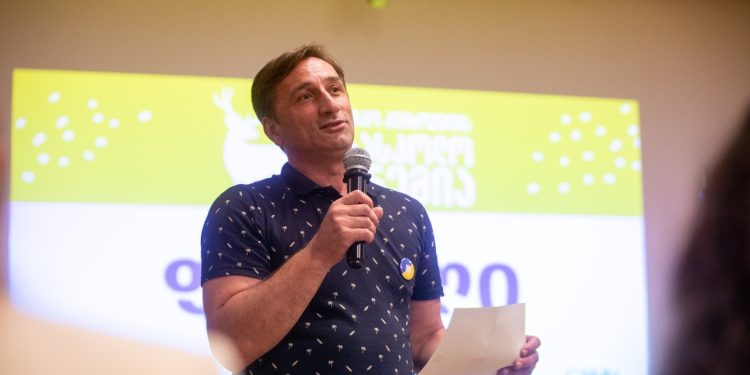 One charged with beating winner of national teacher’s award Lado Apkhazava