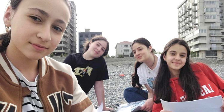 High school students from seven public schools across Anaklia, Batumi, Bobokvati, Gonio, Kobuleti, and Poti engaged in dolphin monitoring on Georgia’s Black Sea coast. Source: UNDP/Irakli Dzneladze