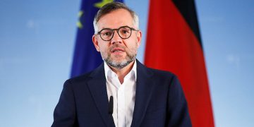 Michael Roth: We shouldn’t help “Georgian nightmare” to “modify” the “law on foreign agents”