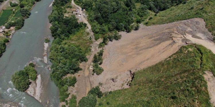 Investigation launched into pipeline damage near Tsitsamuri causing mass water cut