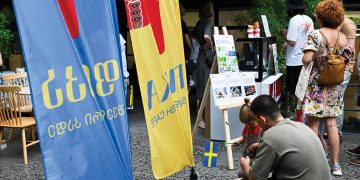 Attendees at Fika, the Swedish café booth at Nordic Days. Photo by Anna Sarkisyan