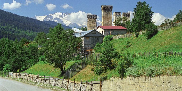 Carrefour Introduces New Football Campaign to Support the National Team of Georgia