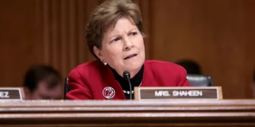American Senator Jeanne Shaheen arrives in Georgia to meet authorities