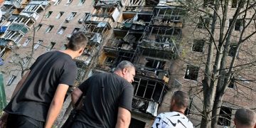 A multistory residential building in Kursk, Russia, was hit, according to local authorities, by debris from a destroyed Ukrainian missile in the course of the Russia-Ukraine conflict. Source: Anatoliy Zhdanov/Kommersant Photo via Reuters
