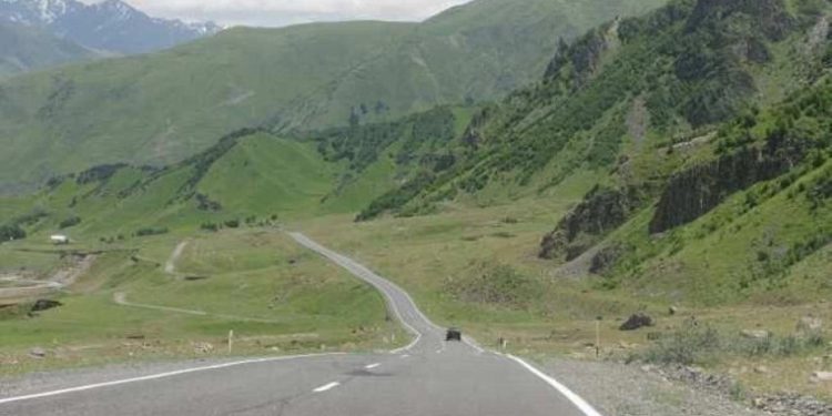 Rehabilitation of road connecting Lentekhi and Mestia to be completed in 2024