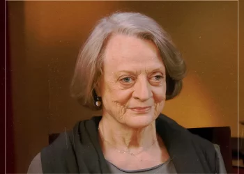 Maggie Smith, renowned actress, dies at 89