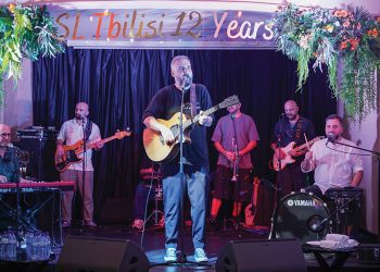 Georgian band Mgzavrebi