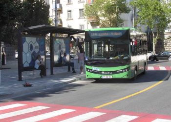 Kakha Kaladze introduces new line of buses in Tbilisi