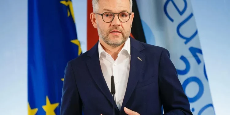 Michael Roth: Georgia has a choice between democracy and authoritarianism, EU and isolation