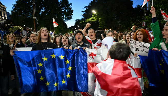 POLITICO: EU could strip Georgians of visa-free access over backsliding on democracy