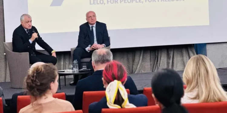 Khazaradze and Japaridze discuss political priorities with the American Chamber of Commerce