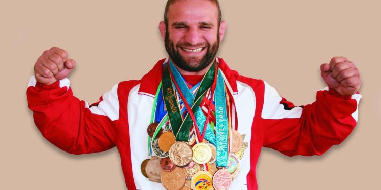 Luka Kurtanidze becomes world champion among veterans