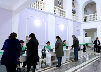 Elections: Voter turnout hits 9.27% by 10 am