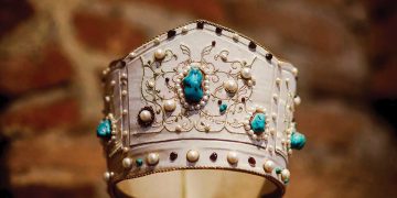 A Georgian crown. Source: georgia.travel