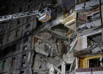 Ukraine Latest: Russia Advances as Zelensky Calls for More Military Aid