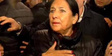 President joins ongoing protest rally near Parliament