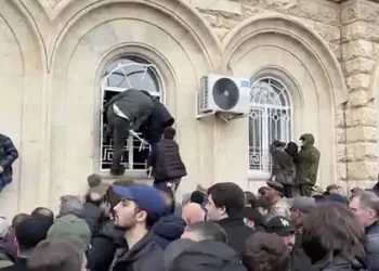 Protesters storm “Parliament” in occupied Abkhazia