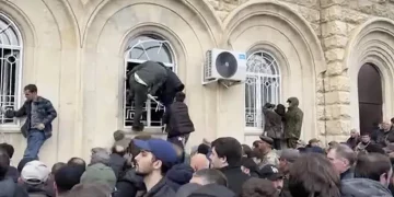 Protesters storm “Parliament” in occupied Abkhazia