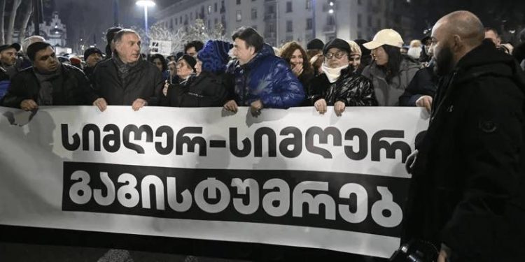 Musicians and listeners began their march from the Philharmonic Hall