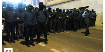 Khuroshvili: One officer flees Georgia