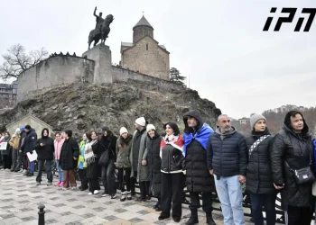 Human chain formed in cities of Georgia