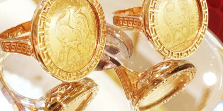 Customs seize over 1.5kg of undeclared gold at Sarpi border