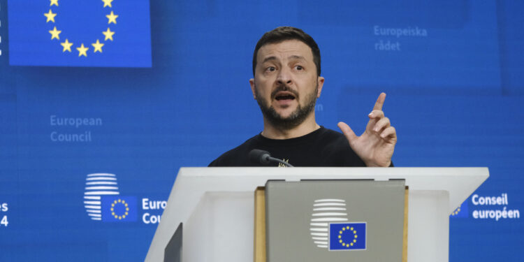 Zelensky thanks EU members at emergency summit
