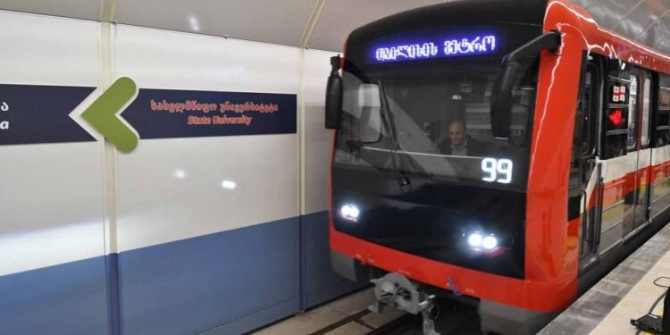 Tbilisi offers free, extended transport services for Easter