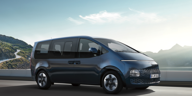 See Georgia’s Top Sights in Comfort with Chauffeured Luxury Car Rentals