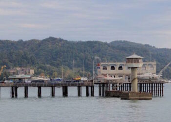 Russia and Abkhazia sign deal to open school on military base