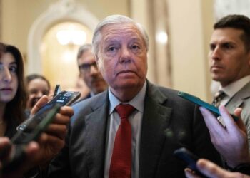 US senators back “bone-crushing” sanctions on Russia, 500% tariffs for its allies