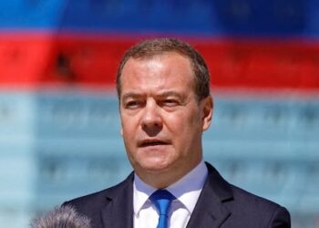 Medvedev warns Trump of World War III over Russia-Ukraine comments