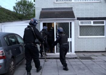 Georgian Finance Ministry raids suspected scam call centers in Tbilisi, Adjara