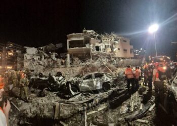 Heavy civilian casualties reported as Iran and Israel exchange missile strikes