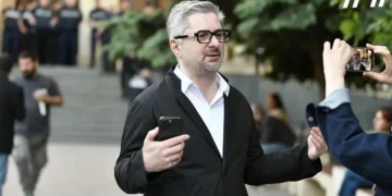 Nika Gvaramia: Not a single step back! Behind us is our homeland! The oligarchy must be overthrown!