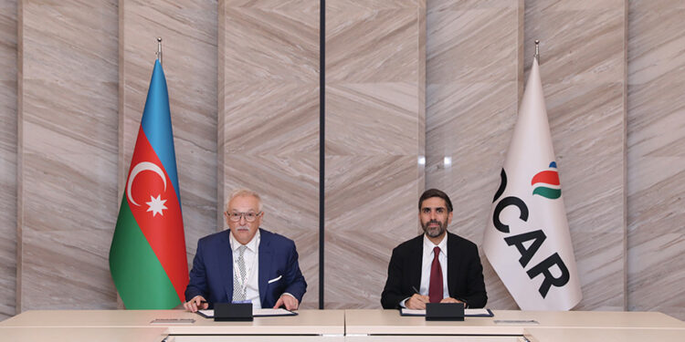 Zsolt Hernádi, Chairman and CEO of the MOL Group and SOCAR President Rovshan Najaf. Source: worldoil