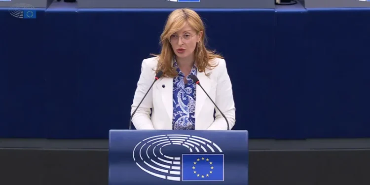 EU Commissioner: Georgia rapidly backsliding on Democracy, EU ready to act