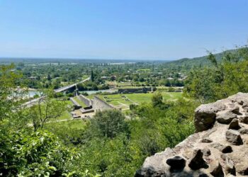 British-Georgian archaeological team discovers 2,500-year-old wine jar in Nokalakevi