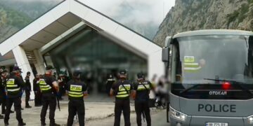 Sixty-five Ukrainians stranded at Dariali border return home after negotiations