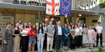 Discussions with youth in Kakheti. Photo by Vladimir Valishvili/UNDP