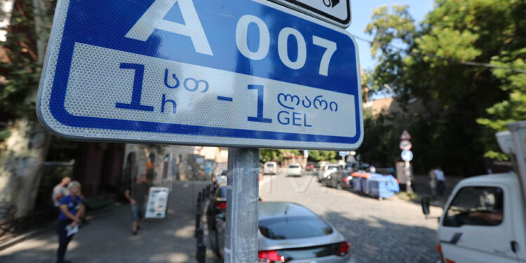 Vehicle numbers increase as Tbilisi faces shrinking parking capacity