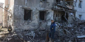 Following a Russian attack on the city of Druzhkivka, Ukraine, on Wednesday. Photo by Diego Herrera Carcedo/Anadolu