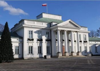 Poland detains two Belarusian citizens after drone neutralized over Warsaw government buildings