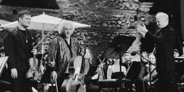 Marc Bouchkov, Mischa Maisky, Gianandrea Noseda and Pan-Caucasian Youth Orchestra. Photo by the author