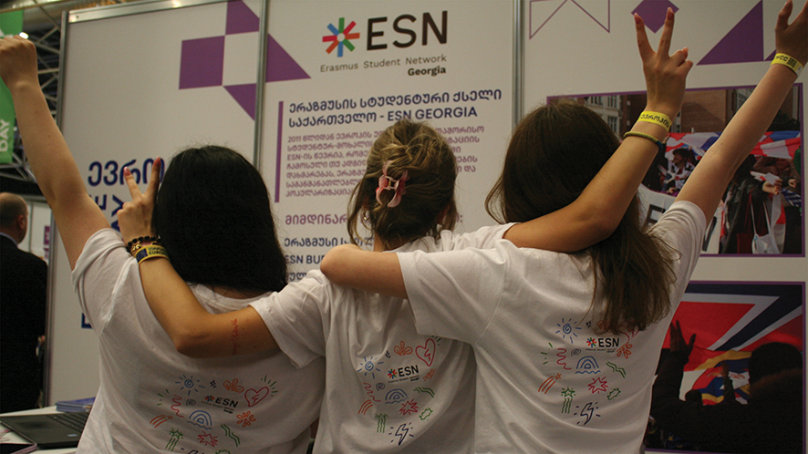 ESN Georgia's volunteers at the Europe Day 2024 celebration. Source: blog.erasmusgeneration.