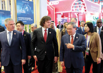PM Irakli Kobakhidze with PM Li Keqiang of the People's Republic of China, opening the Georgian exhibition space at the China International Import Expo. Source: FB