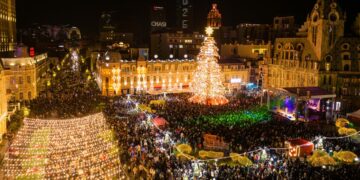 Batumi lights main New Year tree as holiday celebrations begin