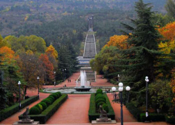 Kaladze: Tbilisi to complete Vake Park cascade with foreign contractors